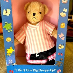 Muffy Bear Life is one big dress-up! Collection in original box